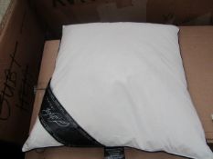 | 1X | FEATHER NIGHTS 50X50CM DUCK FEATHER CUSHION INNER | NEW |