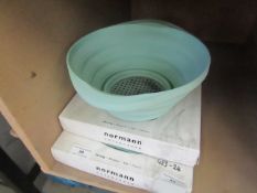 | 1X | NORMANN COPENHAGEN COLLAPSIBLE STRAINER | LOOKS UNUSED (NO GUARANTEE), BOXED | RRP £20.00 |