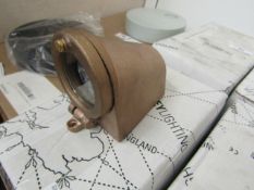 | 1X | DAVEY LIGHTING MAST LIGHT SANDBLASTED BRONZE | UNTESTED BUT LOOKS UNUSED (NO GUARANTEE),