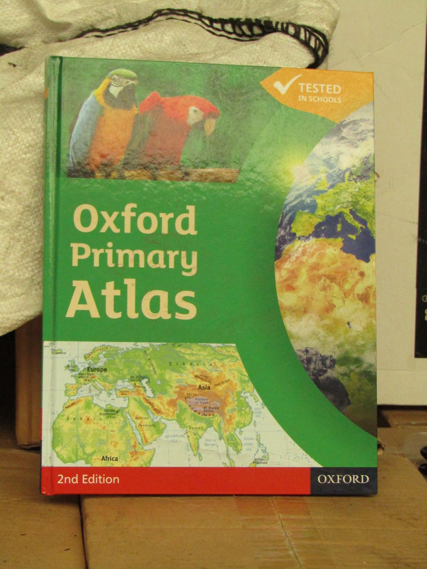 Box of 20 Oxford Primary atlas 2nd edition. New & Boxed