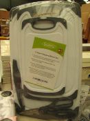 Skerito 3 piece chopping board sets, includes 3 chopping boards, a peeler and a pair of scissors,
