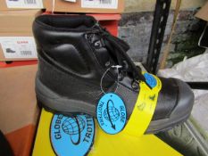 Globe trotter Steel toe cap safety boots new an boxed, size 6