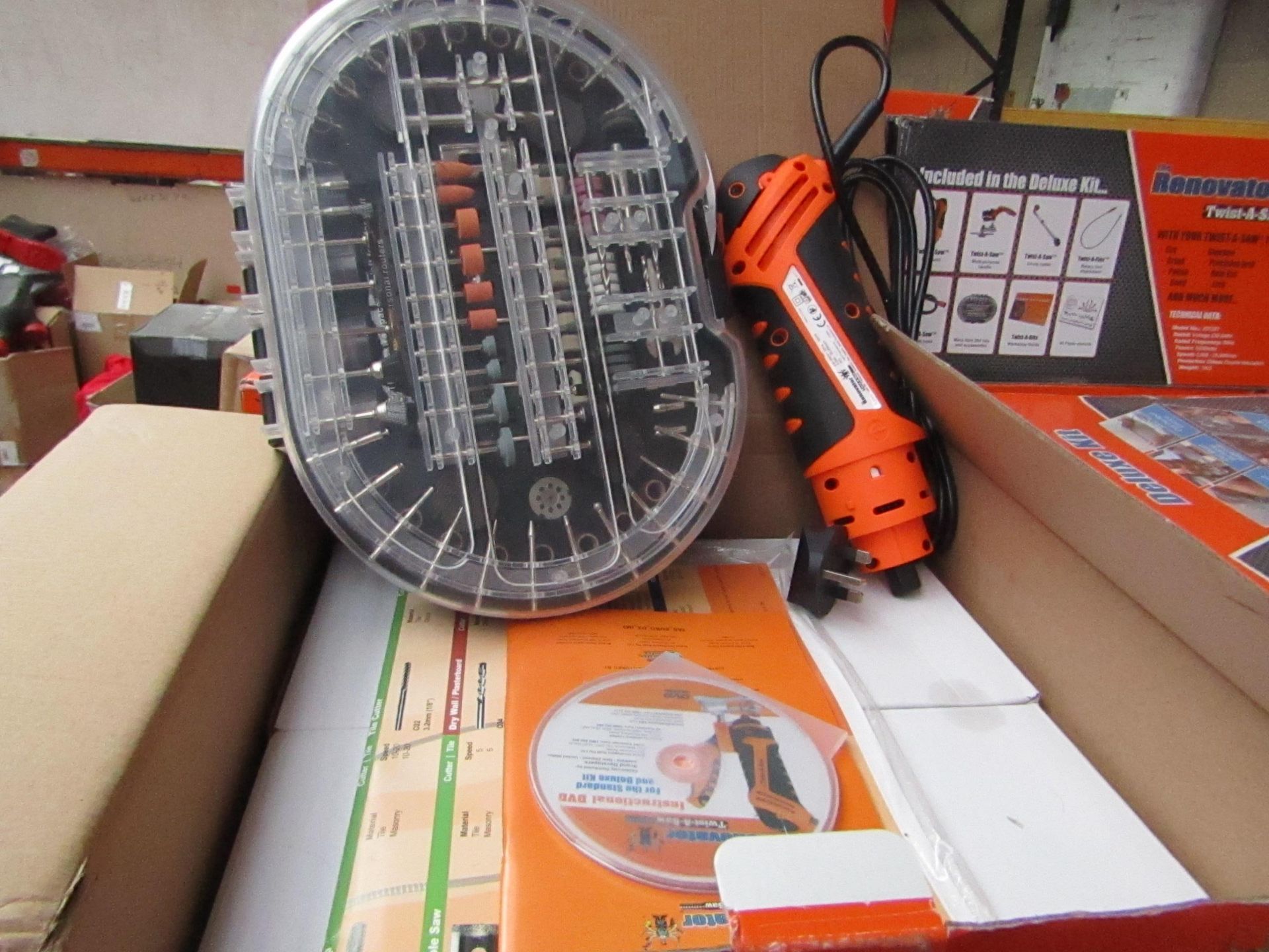 | 1X | RENOVATOR TWIST A SAW WITH ACCESSORY KIT | TESTED AND WORKING BUT WE HAVEN'T CHECKED IF ALL