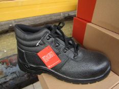 Centek Black Steel Toe Cap Boot size 10 new & boxed