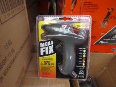 Mega Fix Professional Multi Purpose Mini Glue gun, new and blister packed with 2 glue sticks