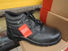 Centek Black Steel Toe Cap Boot size 8 new & boxed