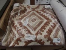 | 1X | H&M HOME CUSHION COVER 50CM X 50CM | UNUSED AND BAGGED, | RRP £24.99 |