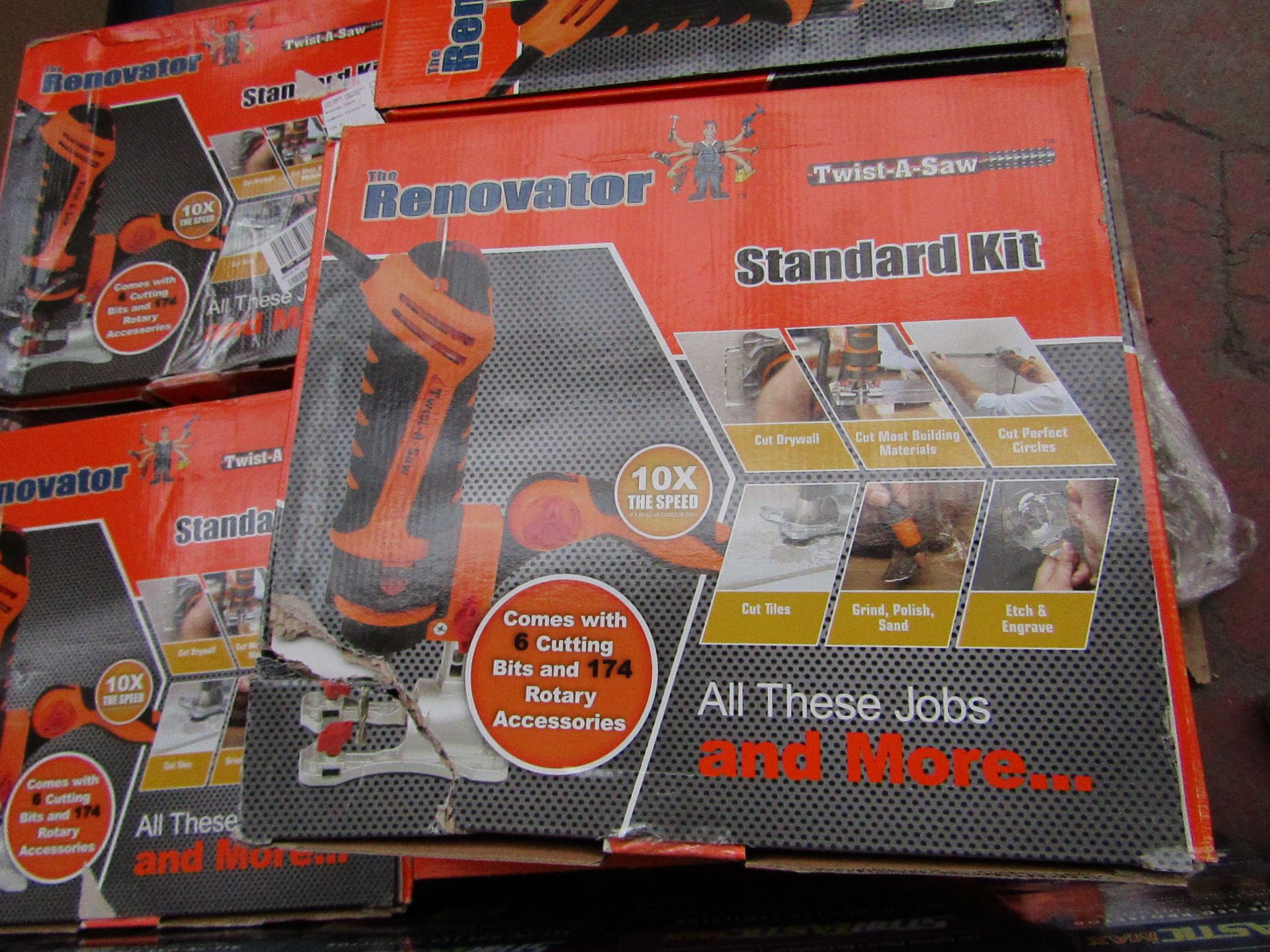 | 5X | RENOVATOR TWIST A SAW WITH ACCESSORY KIT | UNCHECKED AND BOXED | SKU C5060385829332 | NO