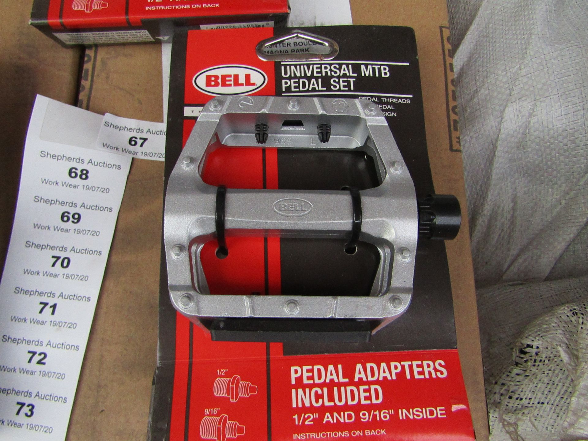 Box of 3x Bell Kicks 650 universal MTB bike Metal pedal sets, new