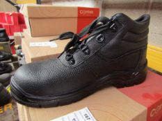 Centek Black Steel Toe Cap Boot size 8 new & boxed.