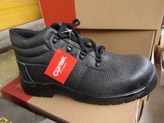 Centek Black Steel Toe Cap Boot size 10 new & boxed