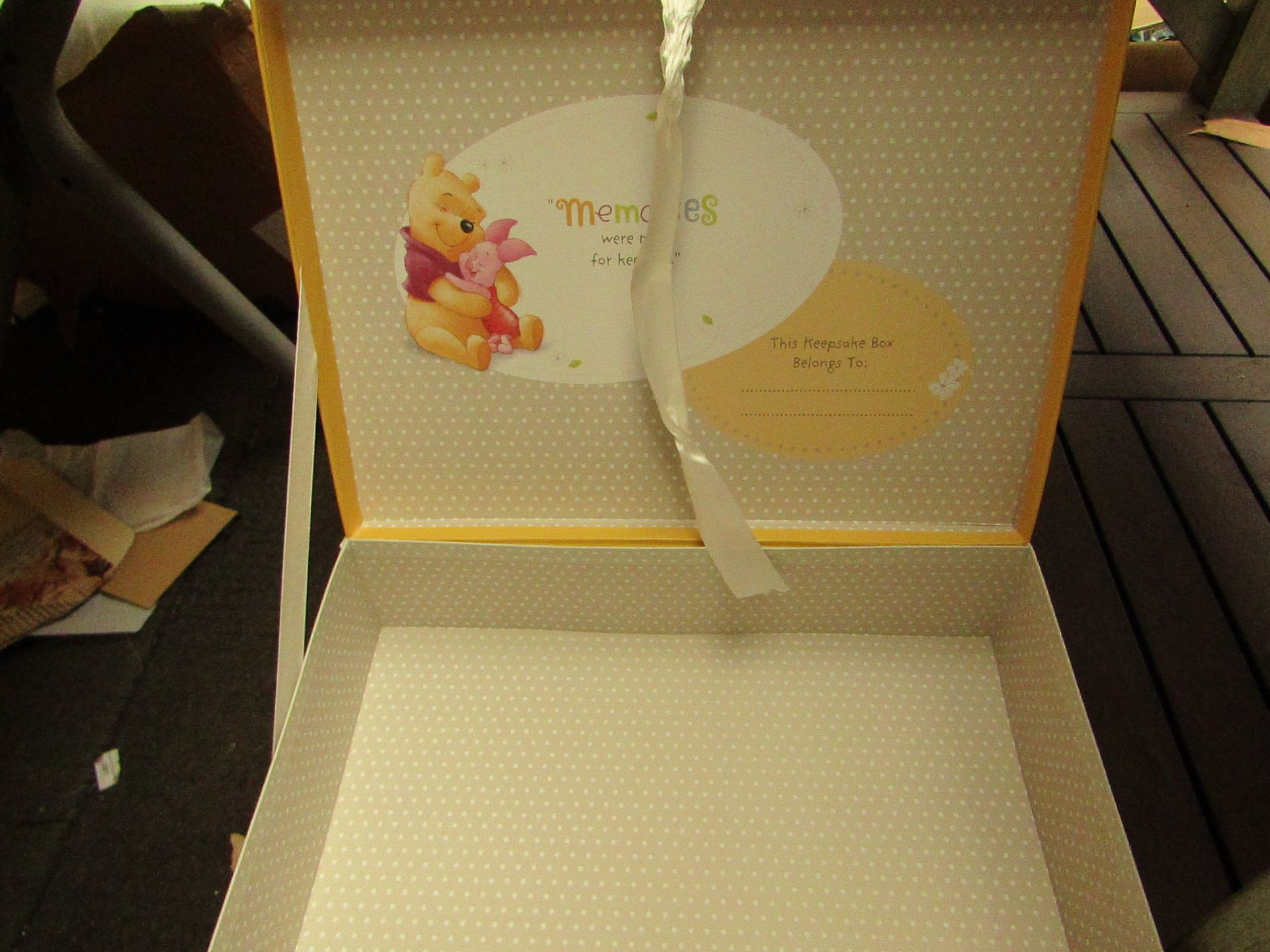 5x Winnie the pooh Baby keepsake box ( 37cm x 27cm ) - New.