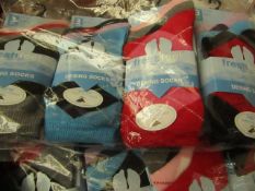 12 Pairs of Ladies Design Socks. Size 4 - 6.5. New & packaged