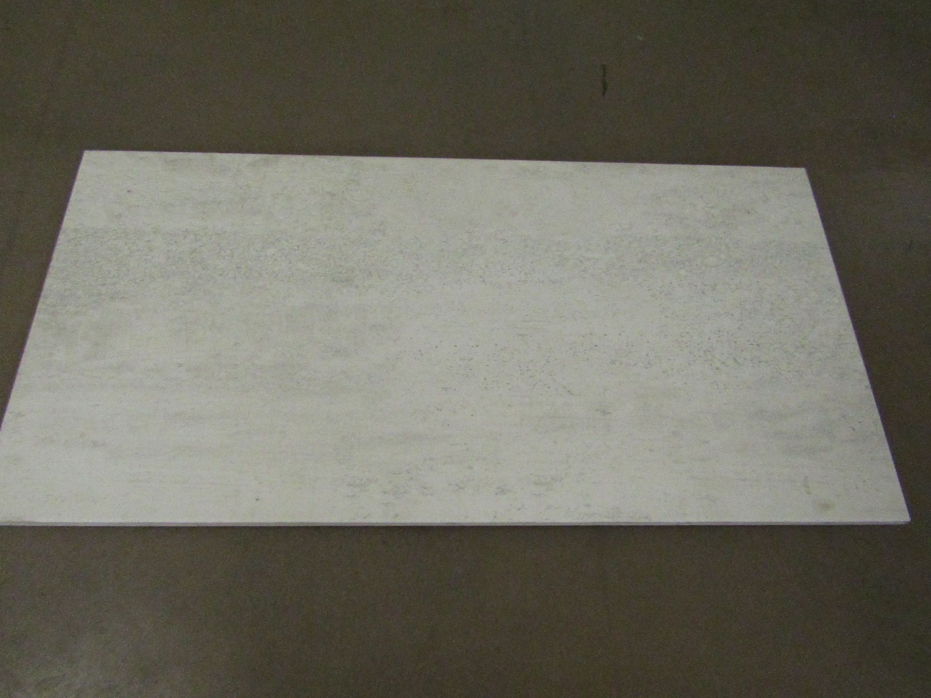 Pallet of 40x Packs of 5 Ashlar Weathered White Tex tured 300x600 wall and Floor Tiles By