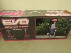 Evo Light up Move & Groove Pink Scooter. Looks New but unchecked