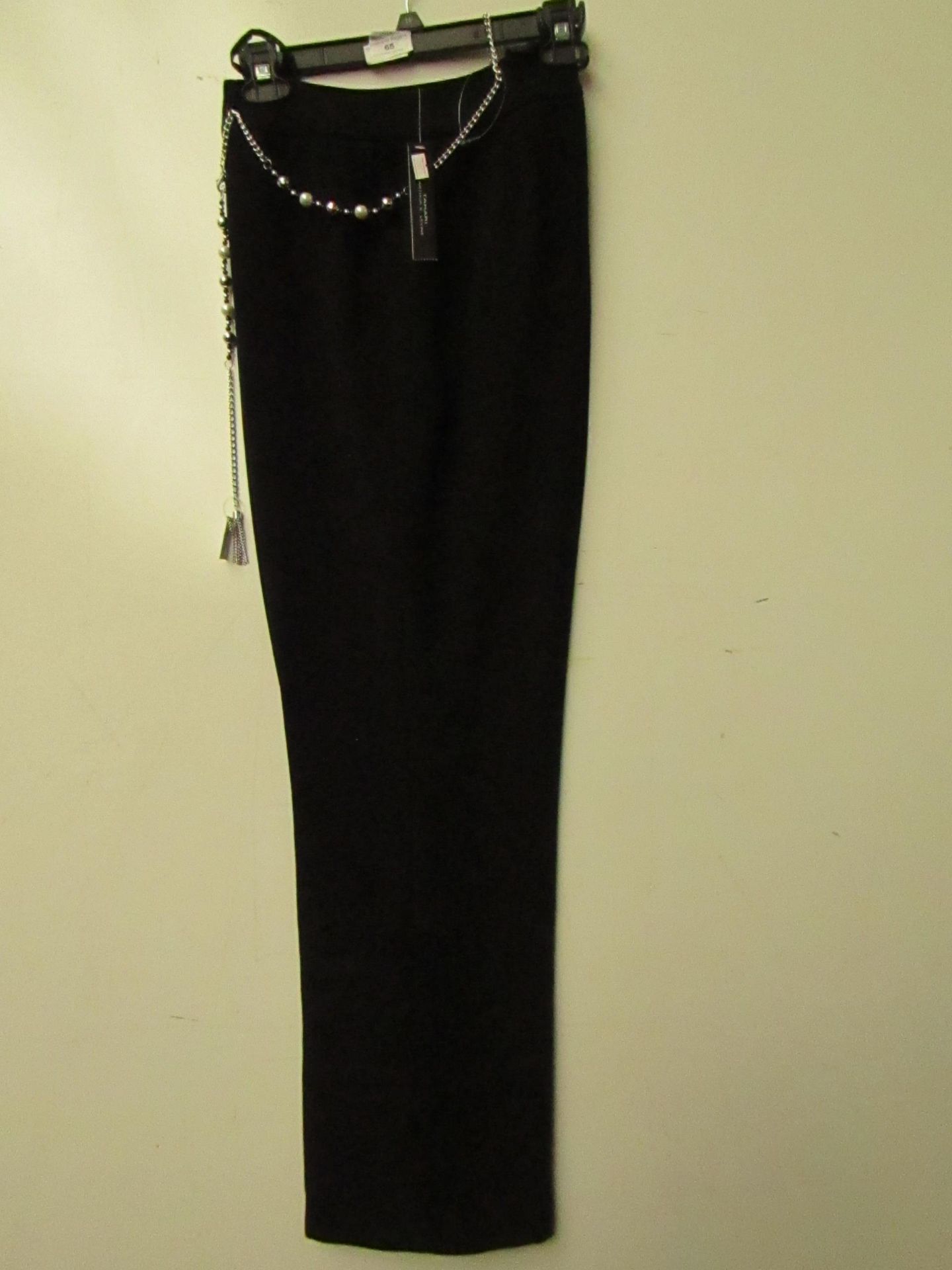 Tahari Size 16 trousers. New with Tags