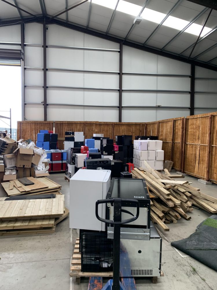 1 Lot containing pallets of mini fridges and Drinks Fridges, located off site to be collected by the buyer with in 5 days in at least a 7.5 ton