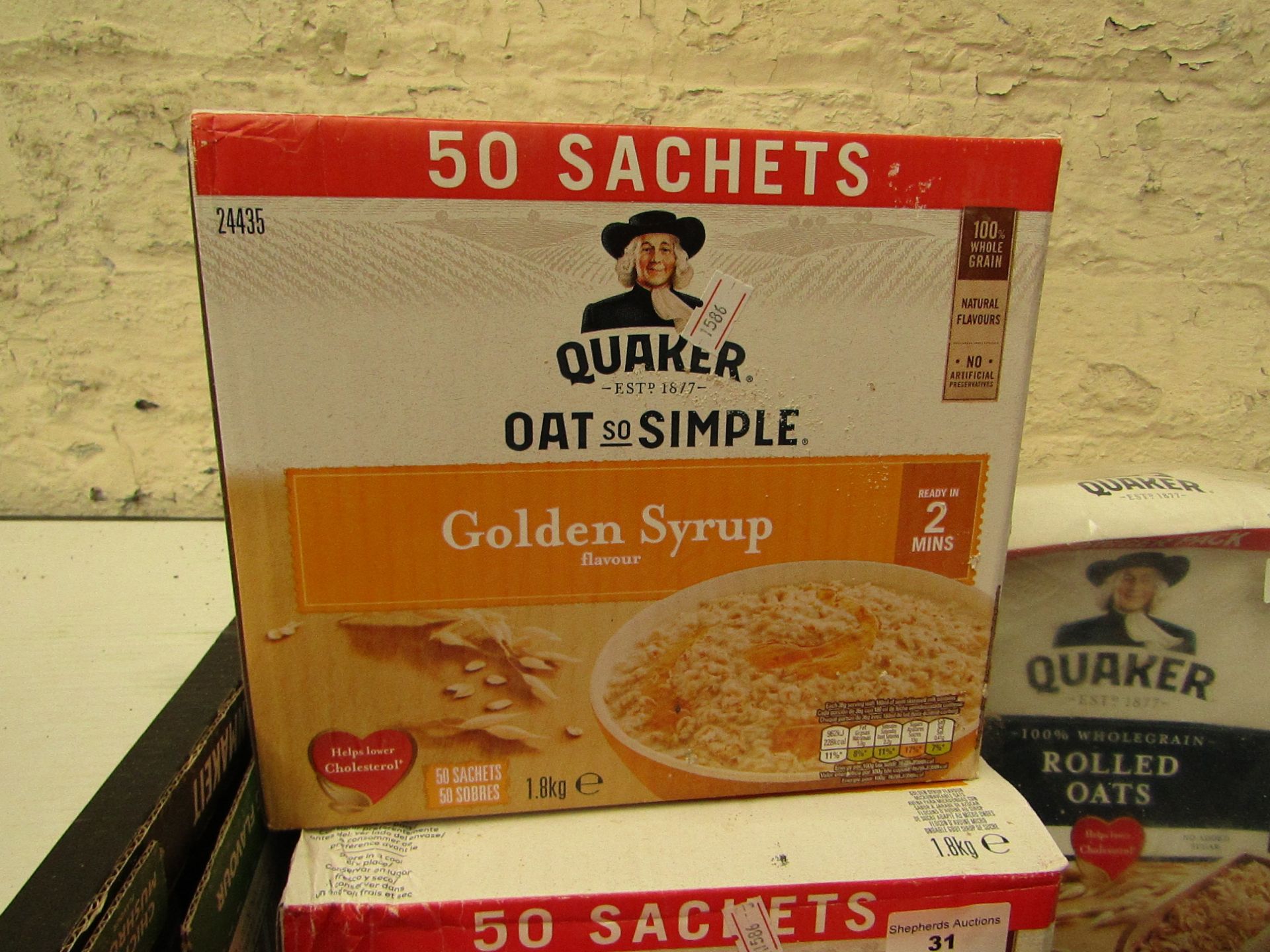 Box containing Approx 50 Sachets of Quaker Oats so Simple Golden Syrup, BBE 23/03/2021