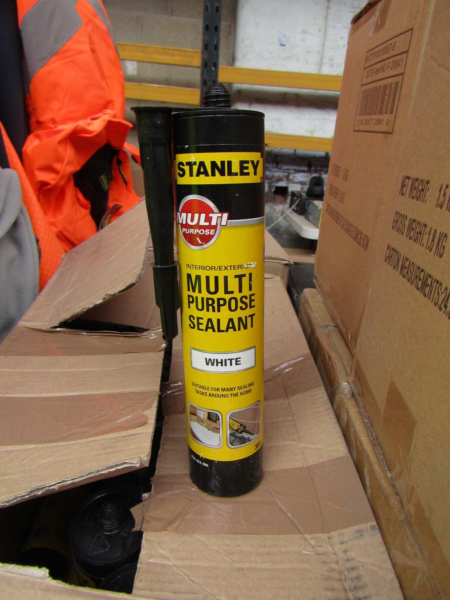 6x 300ml Tubes of Stanley Interoer and exterieor multi Purpose White Sealant, new