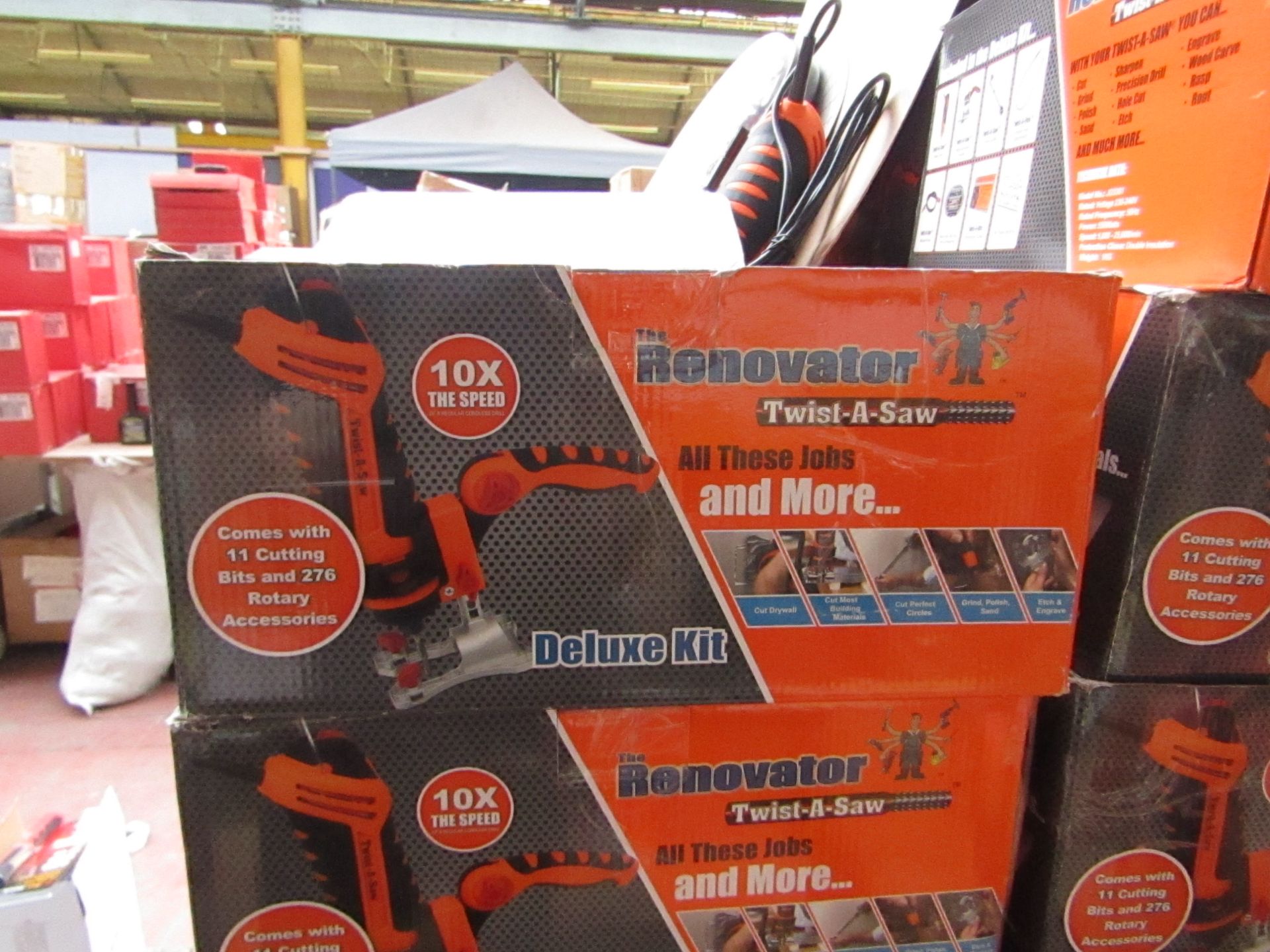 | 1X | RENOVATOR TWIST A SAW WITH ACCESSORY KIT | TESTED AND WORKING BUT WE HAVEN'T CHECKED IF ALL