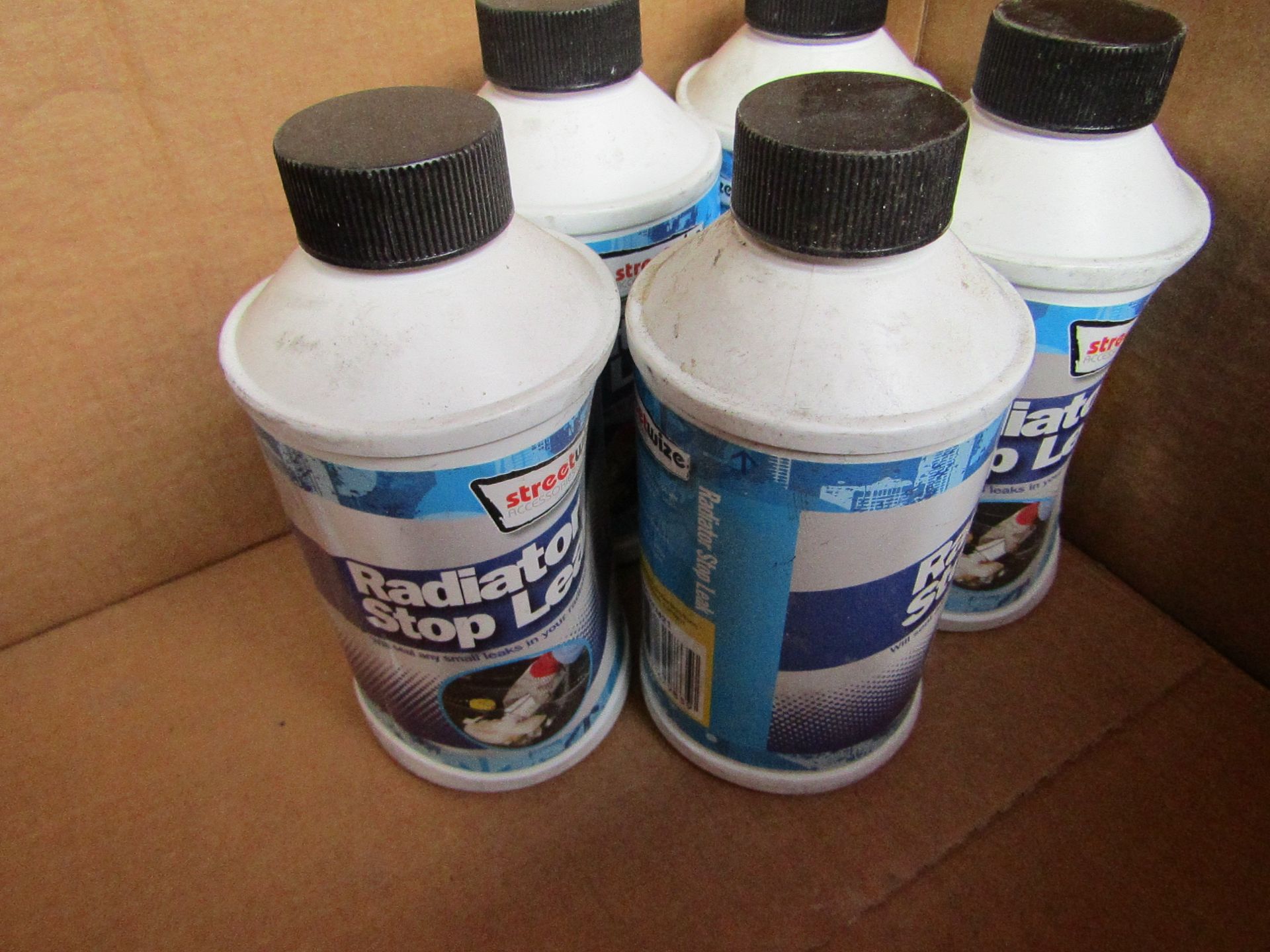 5x 325ml Bottles of streetwise Car radiator leak stop, unused but dirty from being stored.