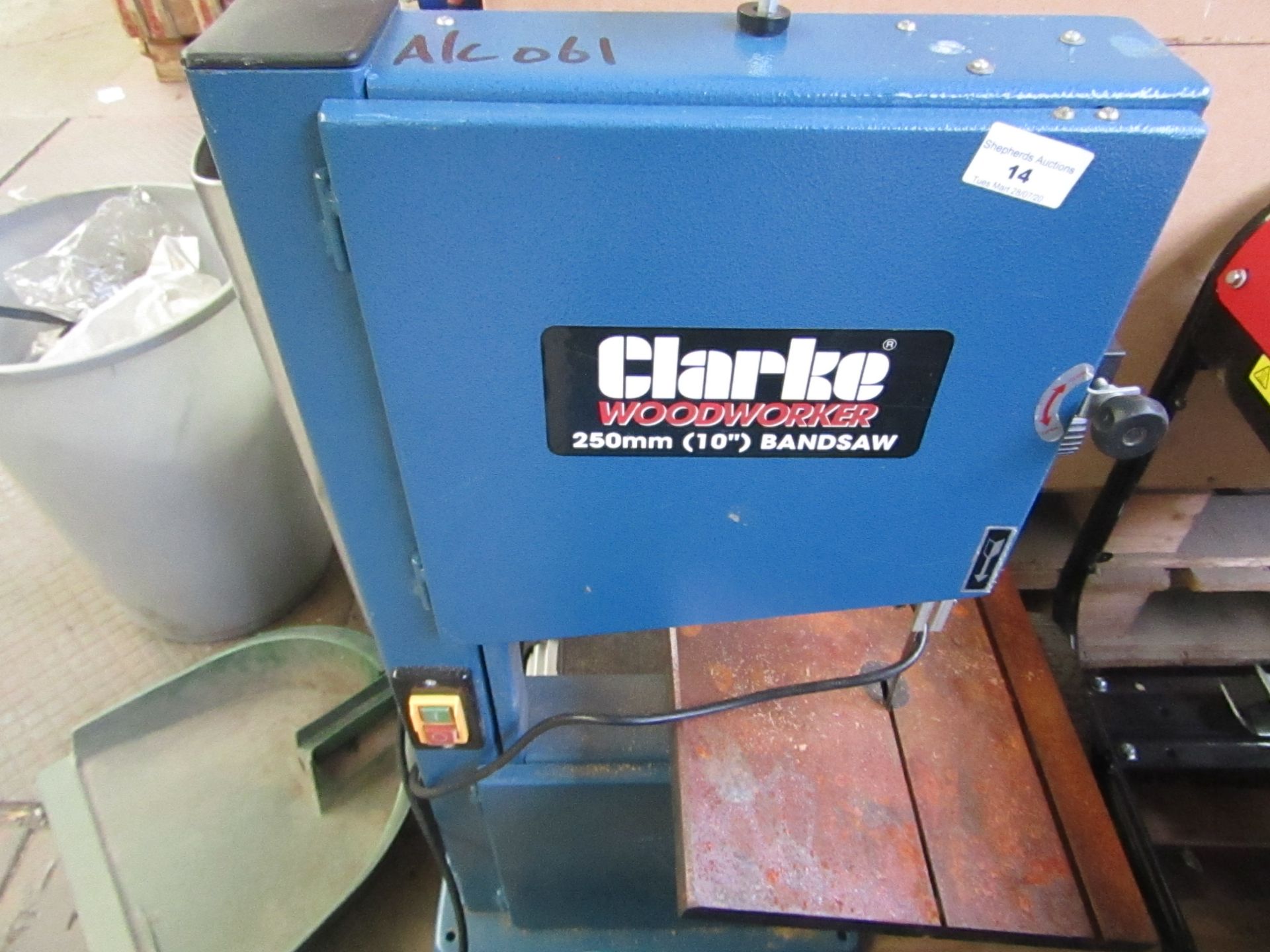 1x CL BAND CBS250B 230V 8435, This lot is a Machine Mart product which is raw and Compressorletely
