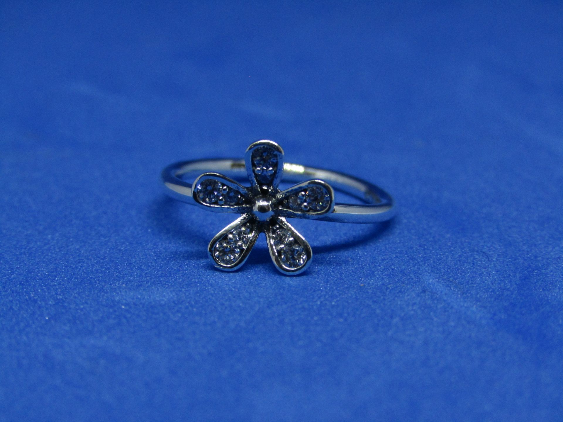 Pandora Ring size 54, new with presentation bag