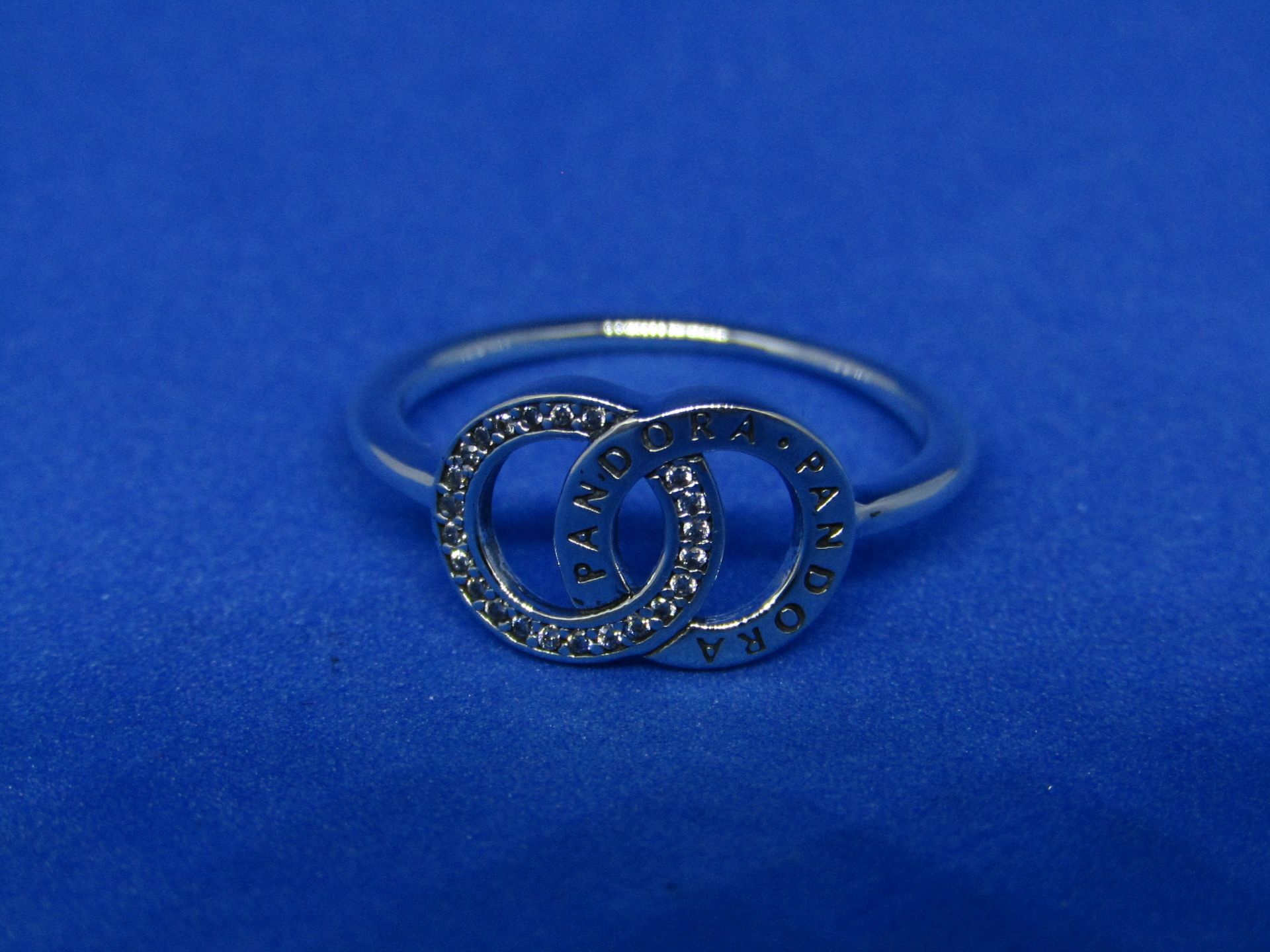 Pandora Ring size 54, new with presentation bag