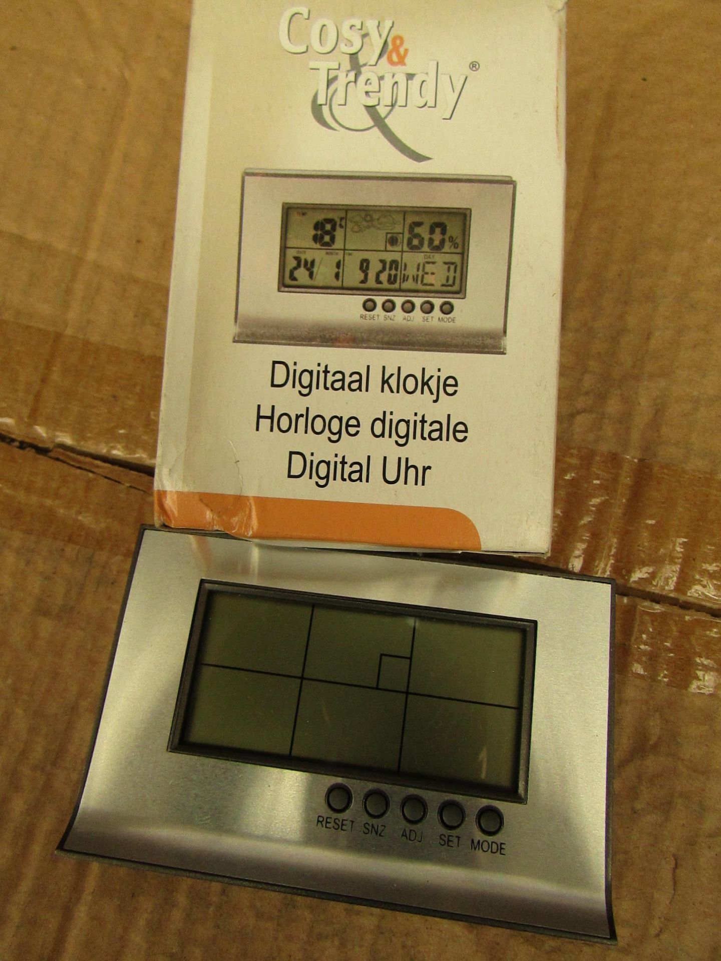 20 x Cosy & trendy Digital Clock/Weather station. Boxed