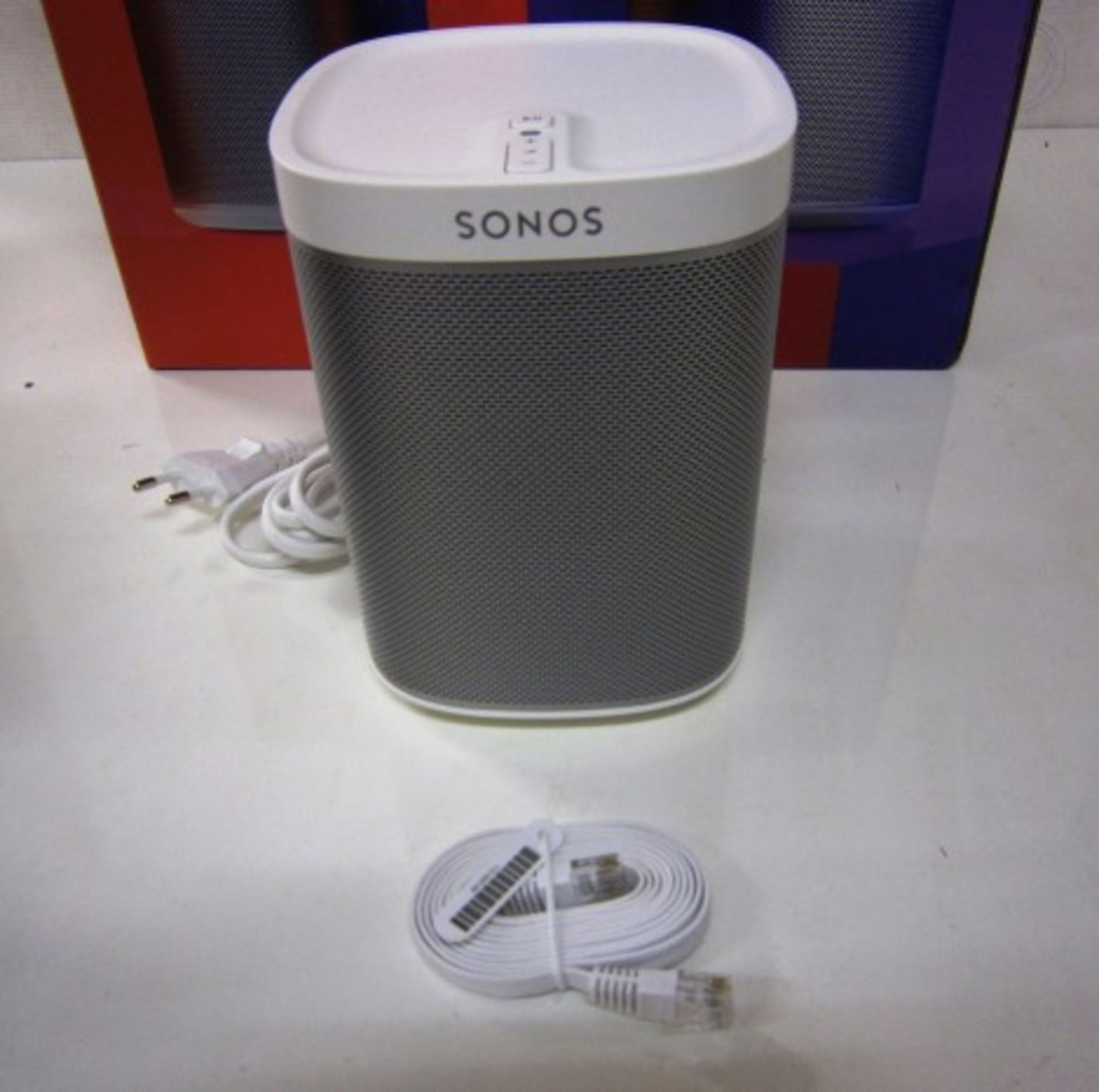 Sonos 2 x Play : 1 starter pack in white tested working looks unused comes in original packaging - Image 2 of 2