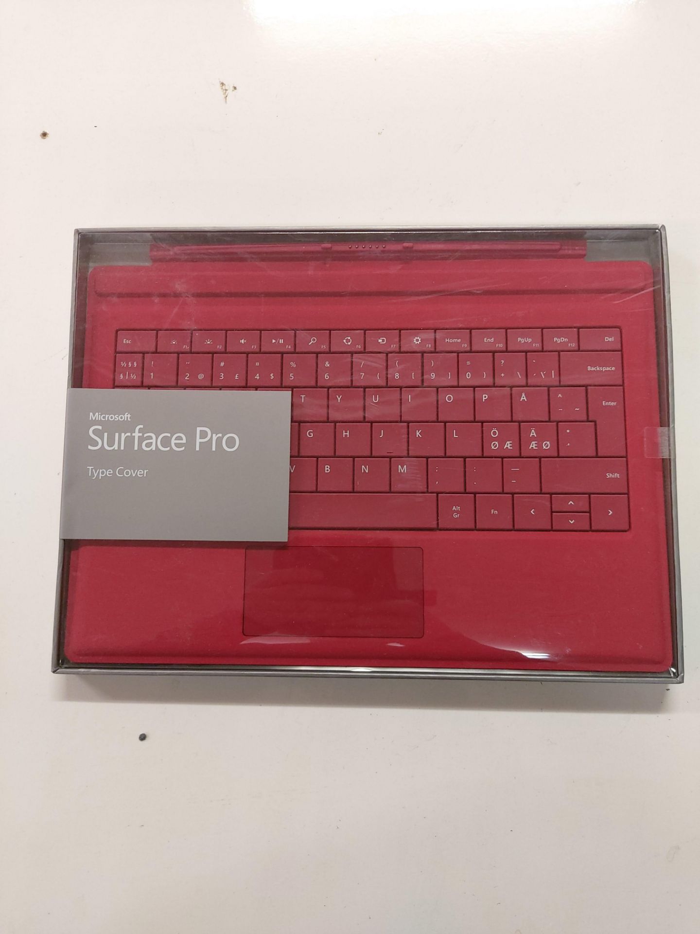 Microsoft Surface Pro 3 type cover in red sealed in original box RRP £89.99