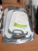 Skerito 3 piece chopping board sets, includes 3 chopping boards, a peeler and a pair of scissors -