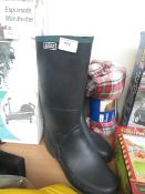 Pairof Aigle wellies, size 38, unused.