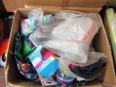 Box of approx 20x various household items, toys and more. Unchecked.