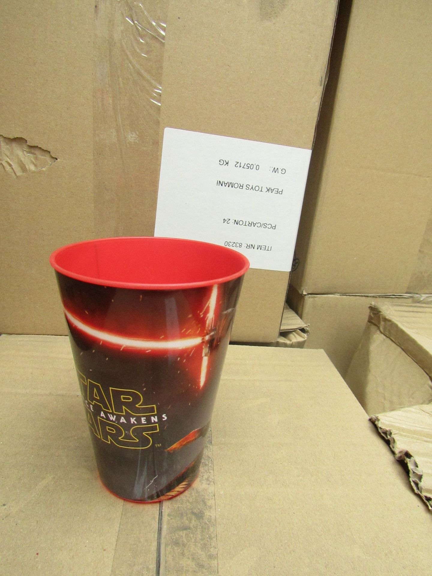 Box of 24 Star Wars Plastic Cups. New & Boxed.