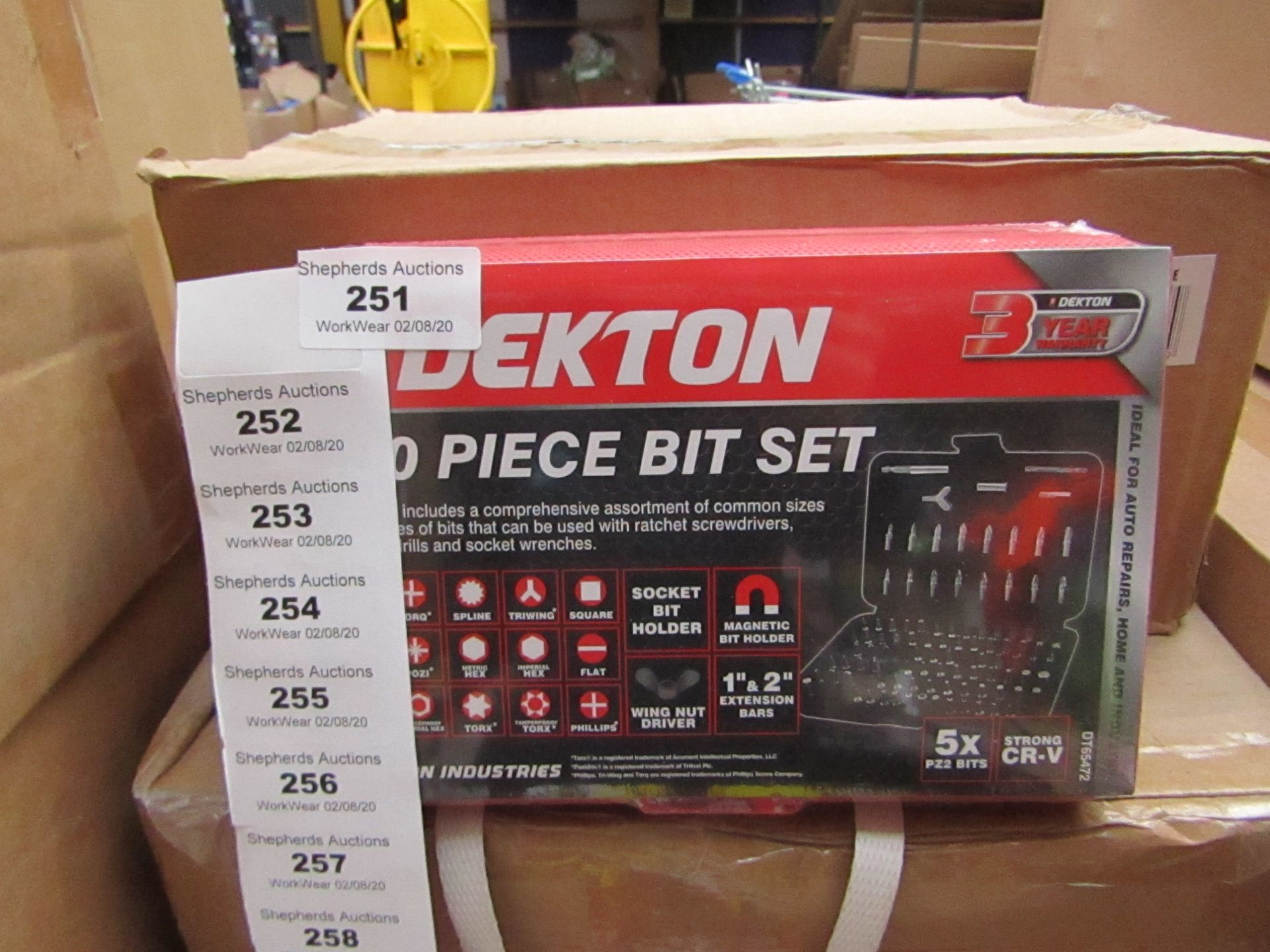 Dekton - 100 piece Bit set - New in carry case.