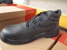 Centek Black Steel Toe Cap Boot size 11 New & Boxed.