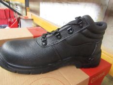 Centek Black Steel Toe Cap Boot size 9 New & Boxed.