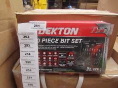 Dekton - 100 piece Bit set - New in carry case.