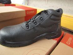 Centek Black Steel Toe Cap Boot size 10 New & Boxed.