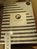 Sanctuary Boutique Bedding - SuperKing - Harper Mono Duvet Set - New & Packaged.