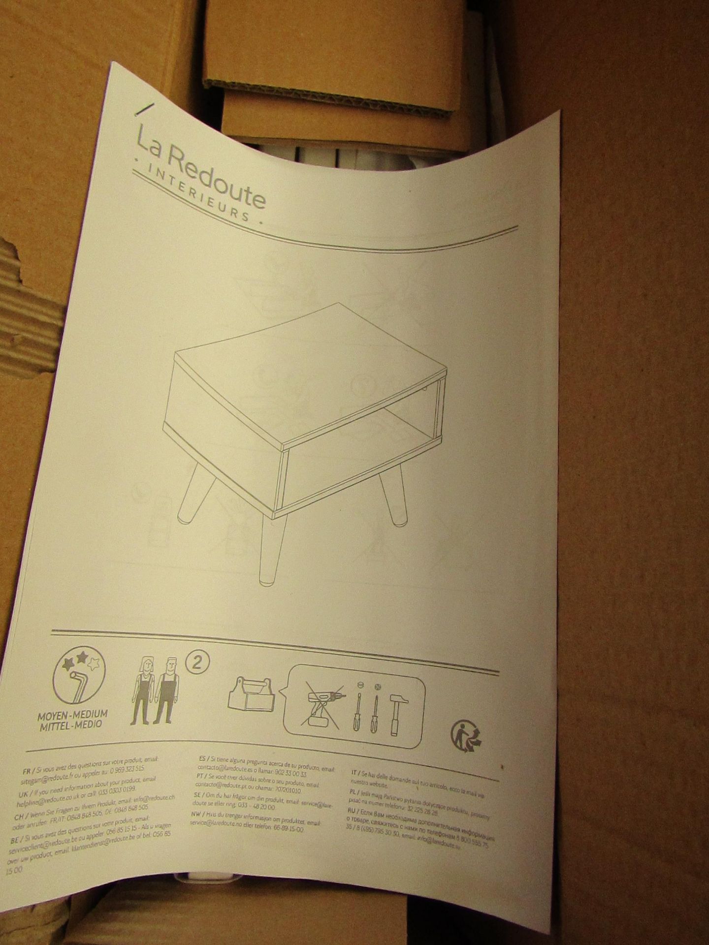 La Redoute White Bedside Table. Says the box is Damaged but item is fine. RRP£75