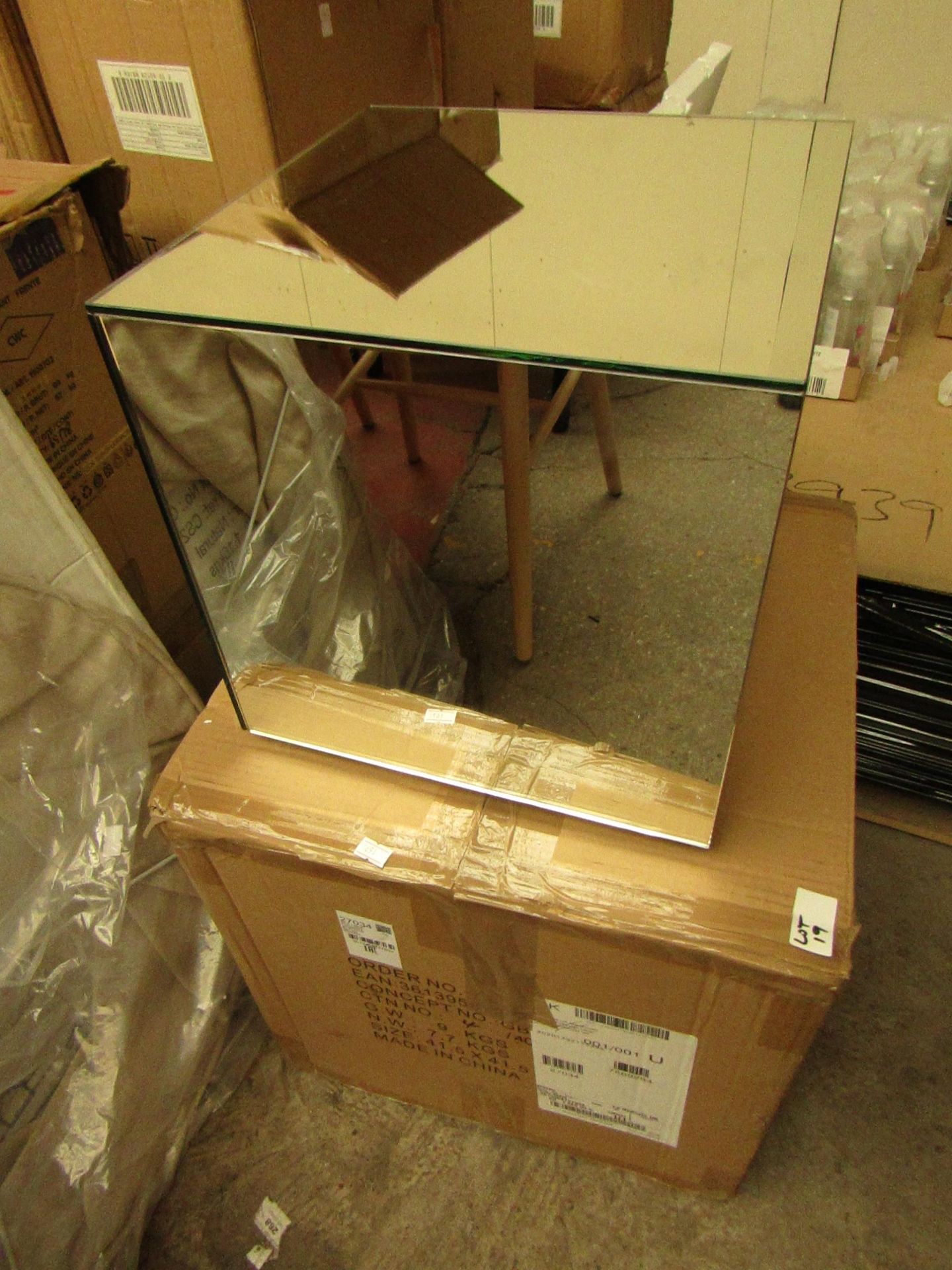 La Redoute Mirrored Side Table. 30cm x 30cm x30cm. Unused & Boxed. RRP £155