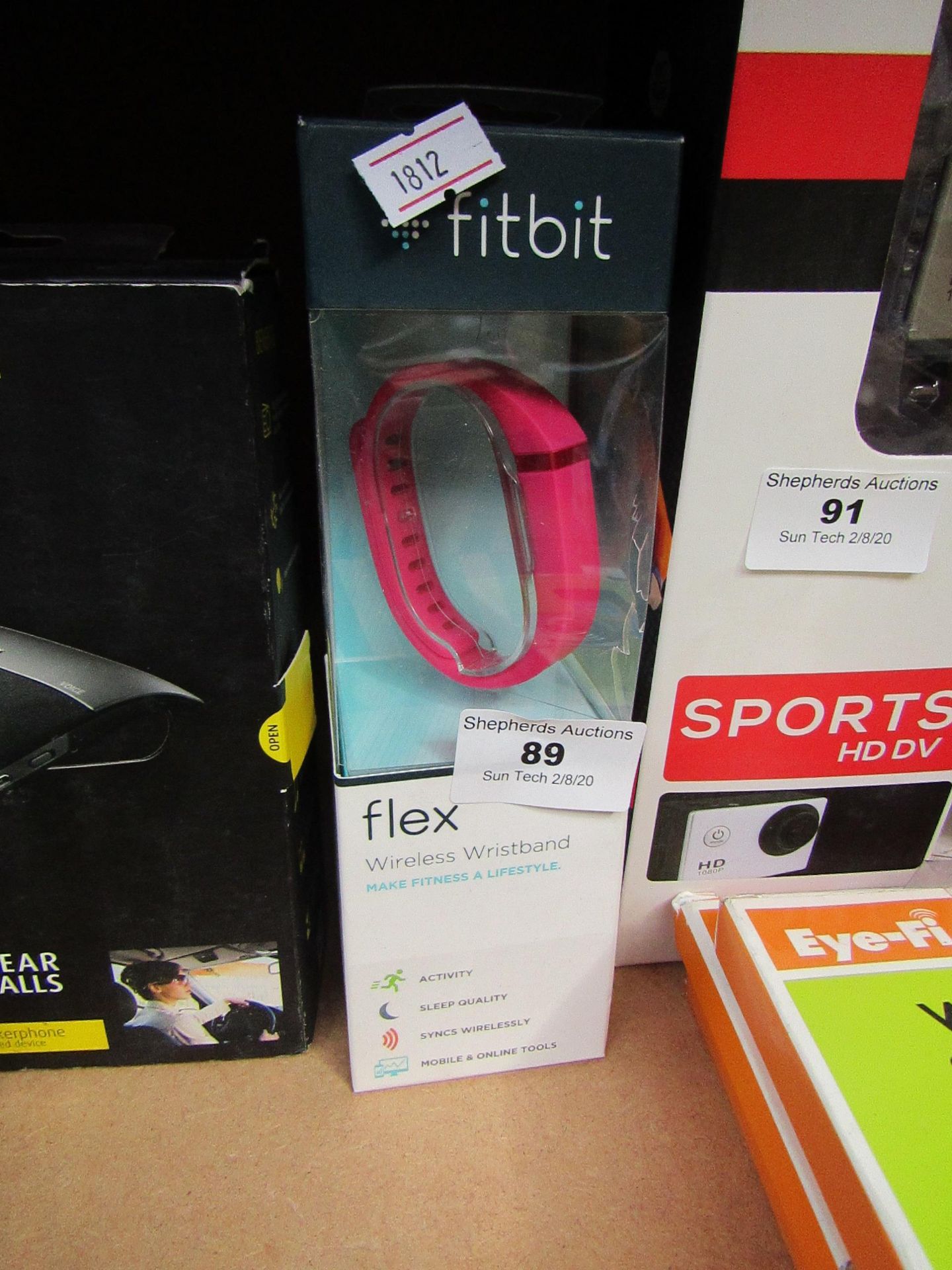 Fitbit Flex wireless fitness activity tracker wristband, untested and boxed. RRP £79.99