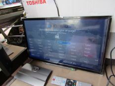 Toshiba24WD3A63DB 24" Full HD LED Smart TV, tested working with original box and remote control,