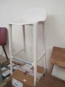 | 1X | BROOM EMECO CHAIR | LOOKS UNUSED (NO GUARANTEE), BOXED | RRP CIRCA £237.00 |