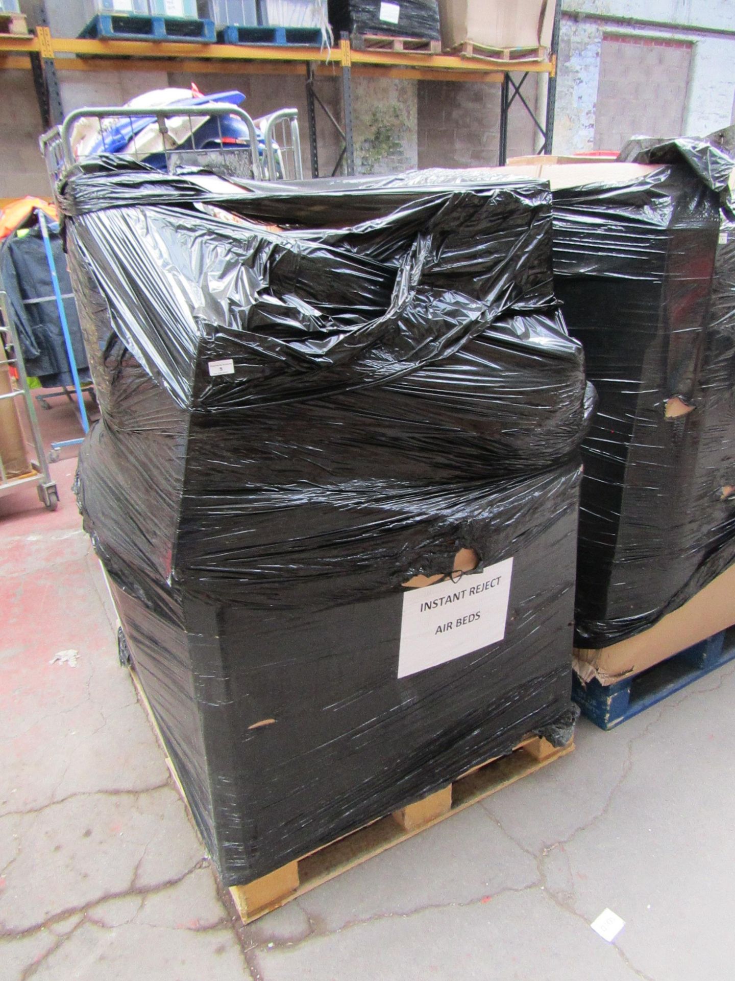 | 1X | PALLET OF APPROX 30-35 VARIOUS SIZED AIR BEDS, ALL RAW CUSTOMER RETURNS | UNCHECKED | NO