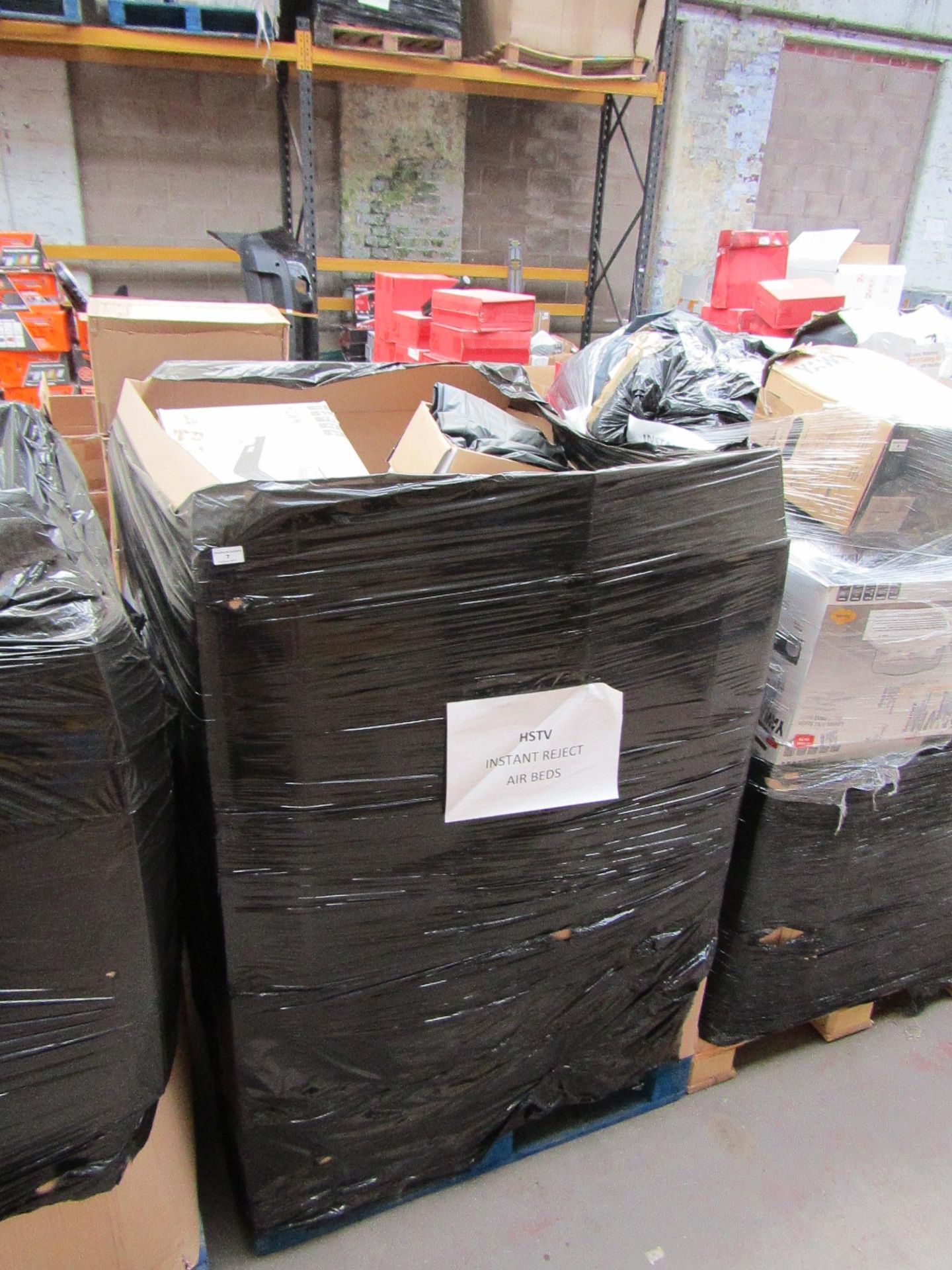 | 1X | PALLET OF APPROX 30-35 VARIOUS SIZED AIR BEDS, ALL RAW CUSTOMER RETURNS | UNCHECKED | NO