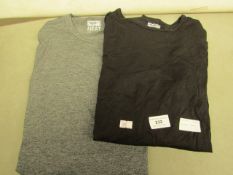 2 x Gym Workout Tops. 1 Size large & 1 Size Medium. Both unused