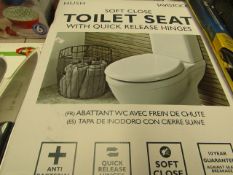 HUSH - Soft Close Toilet Seat with Quick Release Hinges - Unchecked & Boxed.